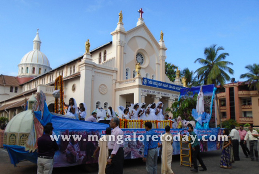 Monthi Festh in mangaluru 1
